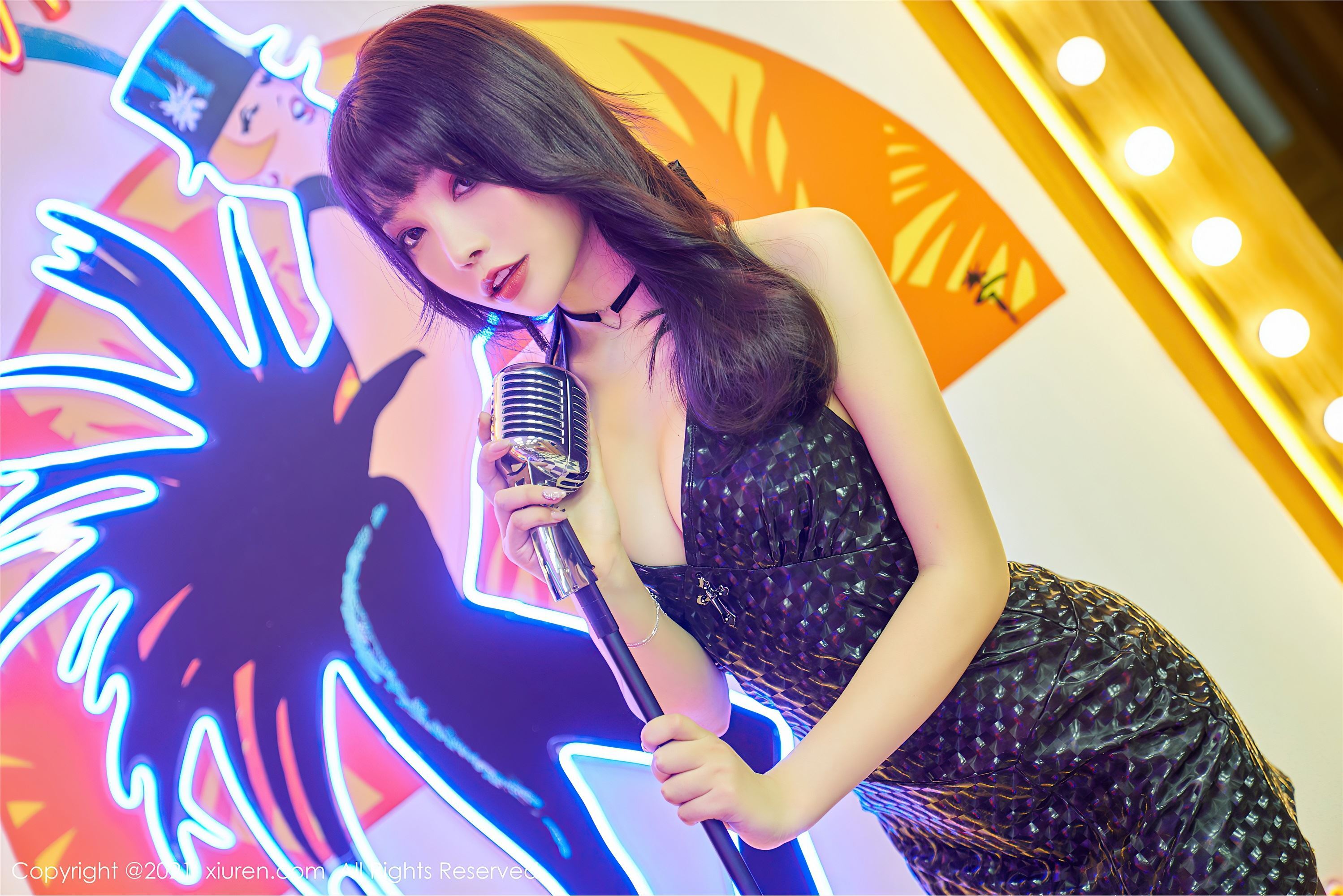 XIUREN秀人网  2021.01.08 No.2986 芝芝Booty